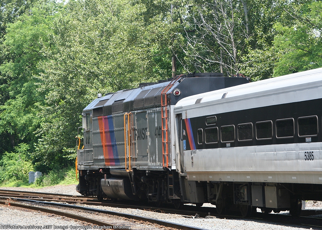 NJT train 4352